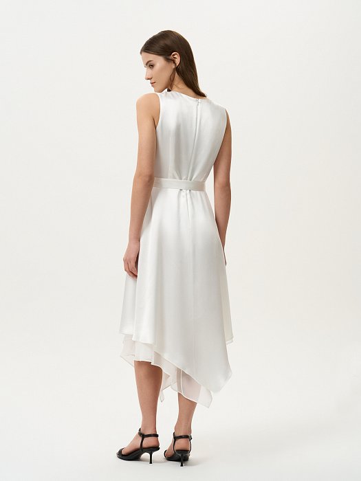 Атласное платье с асимметричной юбкой: фото №5