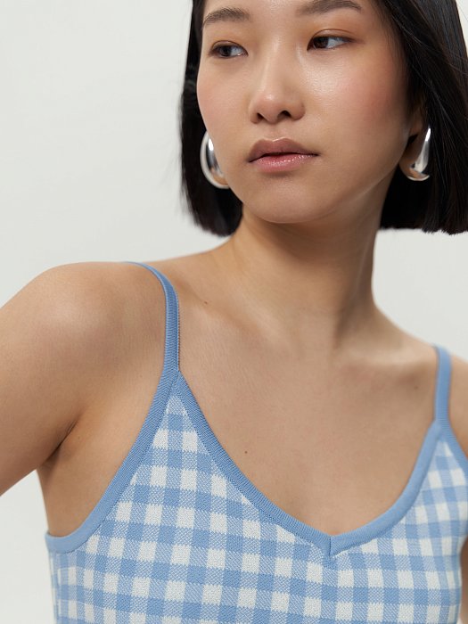 Трикотажное платье в клетку: фото №2