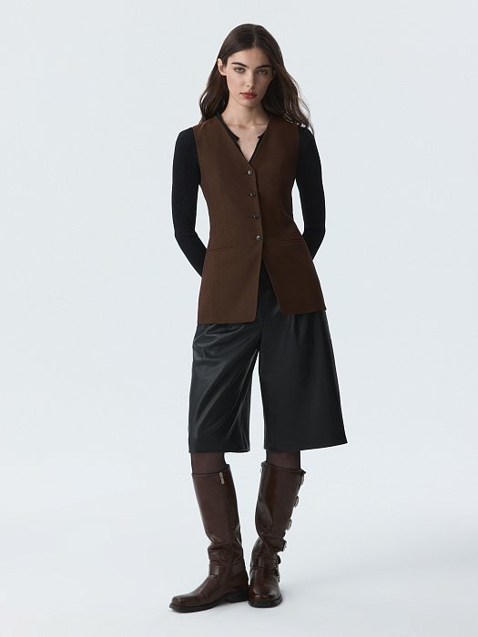 Приталенный жилет с шерстью: фото №2