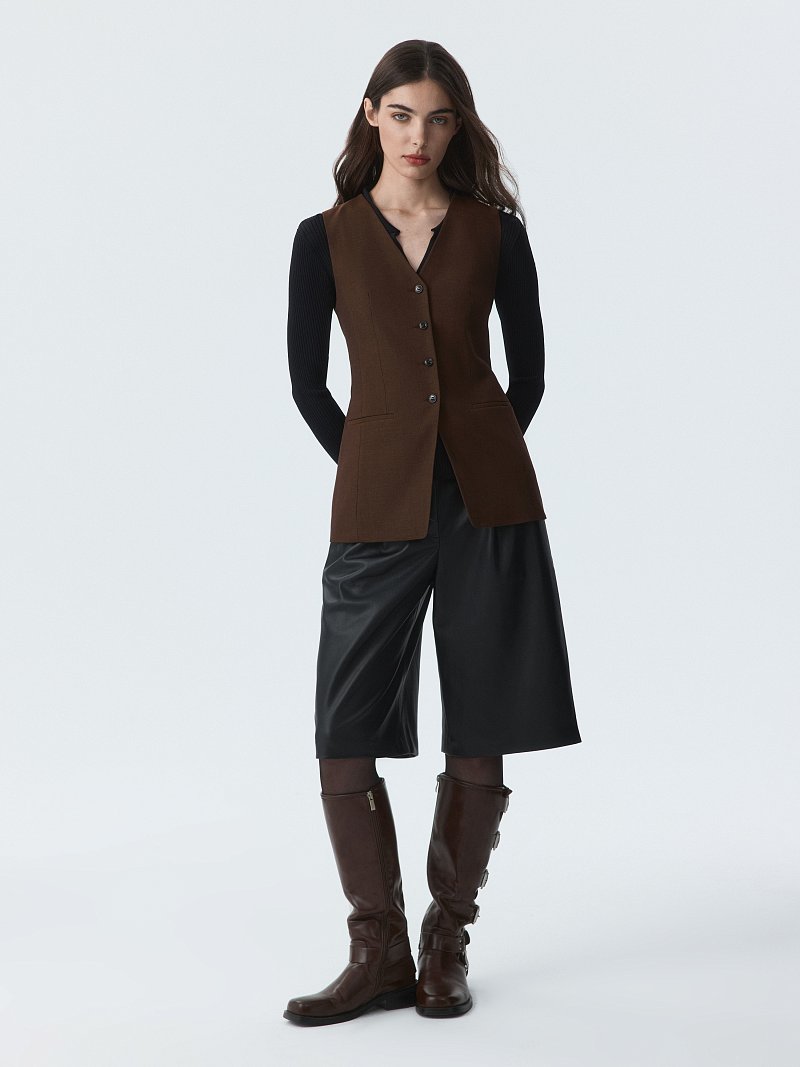 Приталенный жилет с шерстью