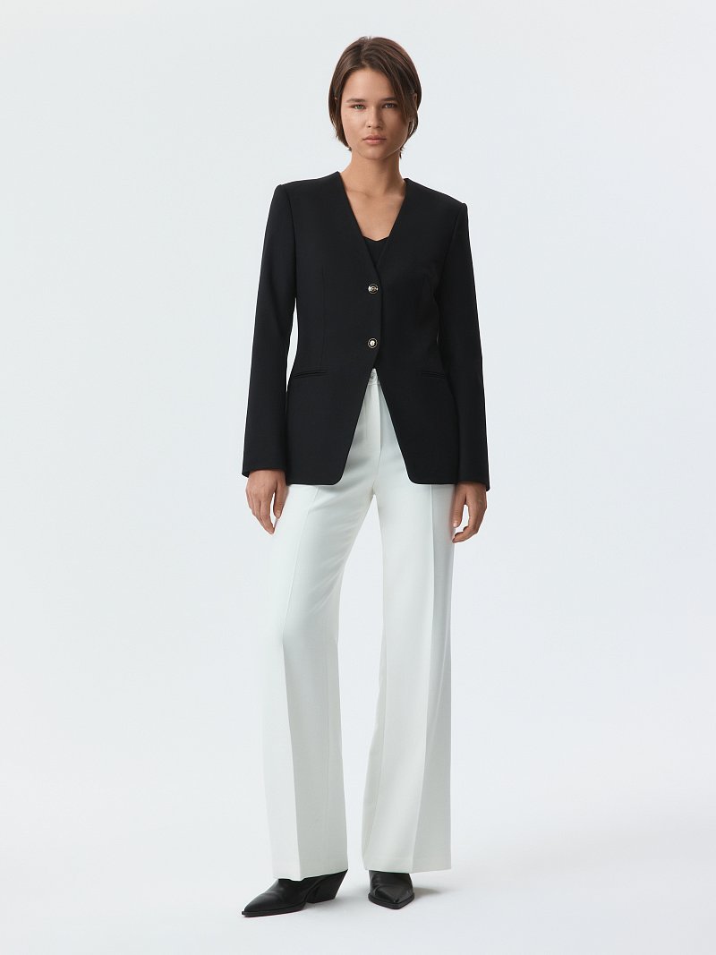 Приталенный жакет с шерстью