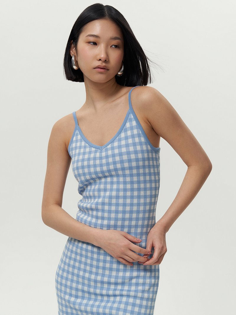 Трикотажное платье в клетку