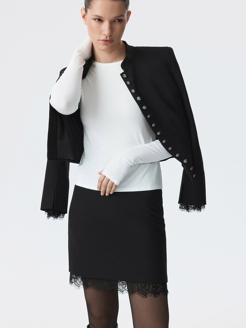 Мини-юбка с кружевом