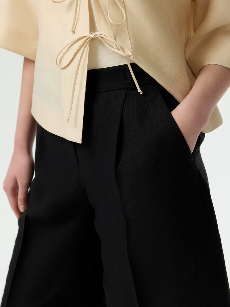 Шорты из тенселя и льна