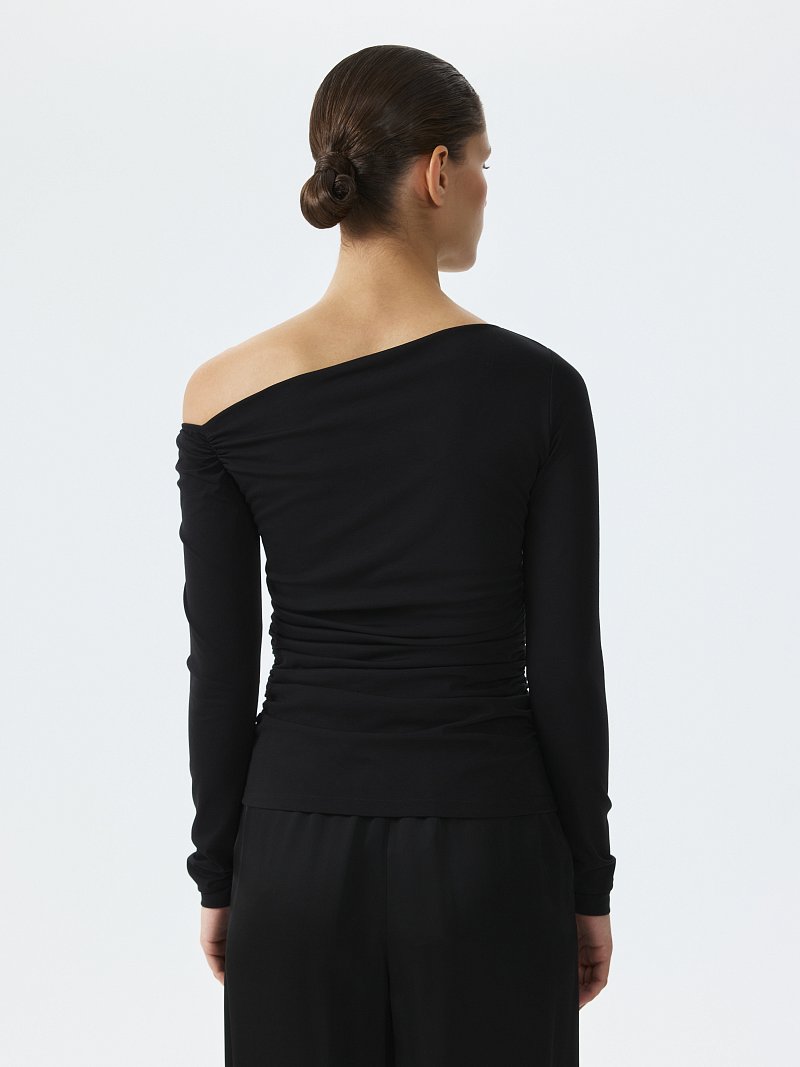 Асимметричный лонгслив с драпировками