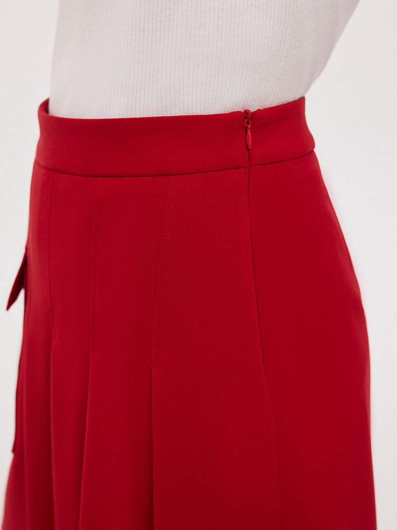 Расклешенная юбка со складками