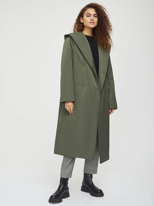 Утепленное пальто с поясом: фото №4