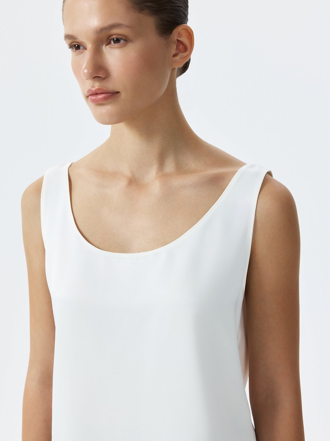 Топ из атласной ткани: фото №1