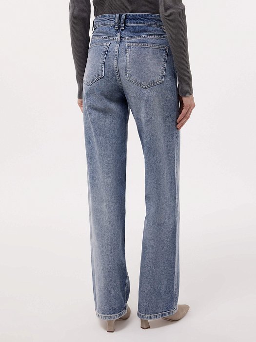 Джинсы прямого кроя: фото №4
