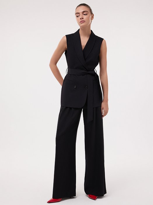 Жилет с поясом: фото №5