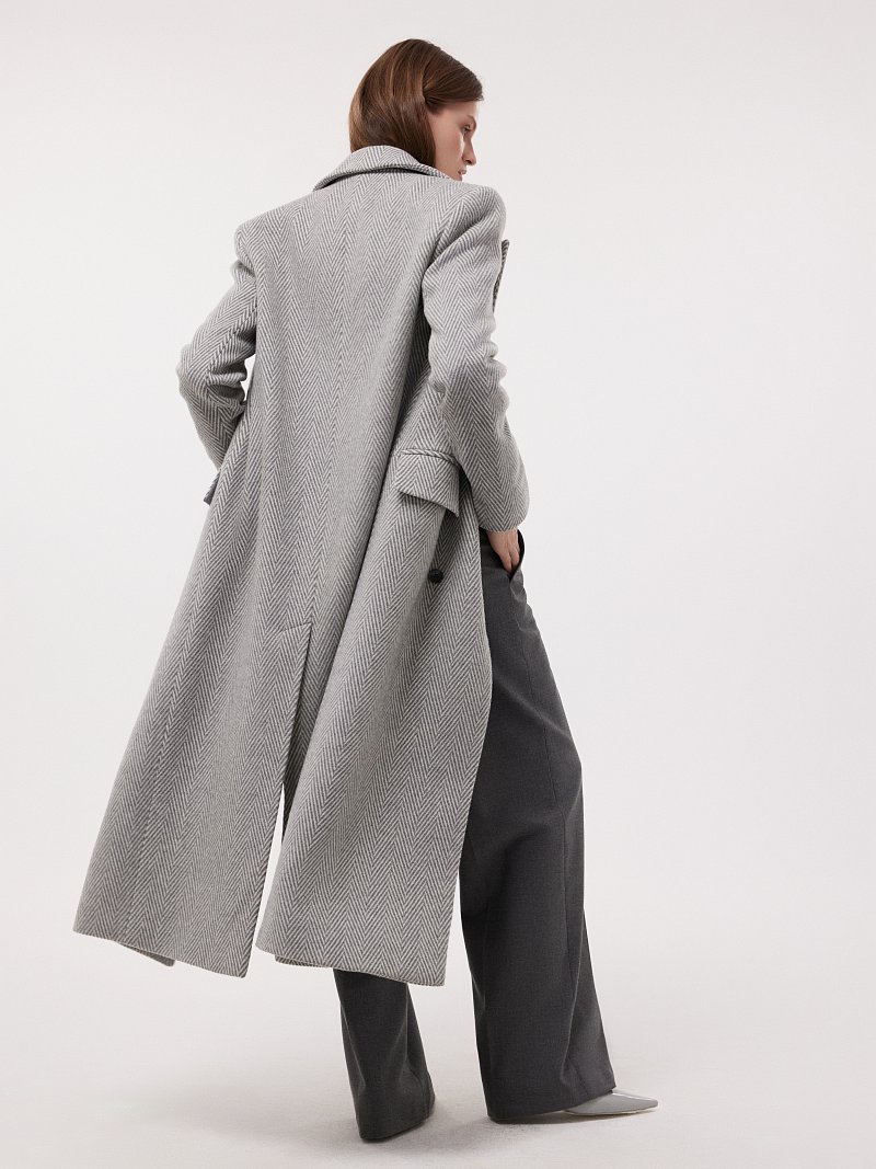 Пальто с шерстью «в елочку»