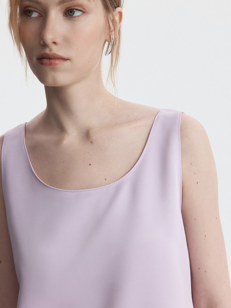 Топ из атласной ткани