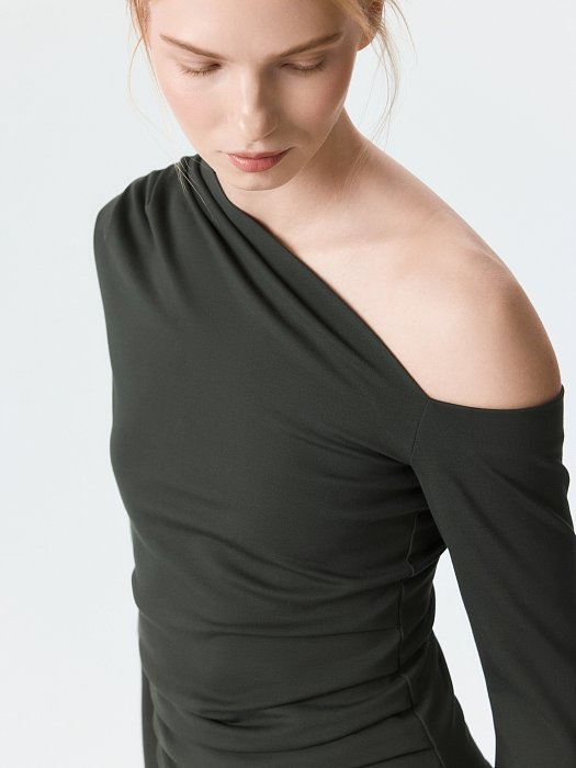 Трикотажное платье-мини с драпировками: фото №4