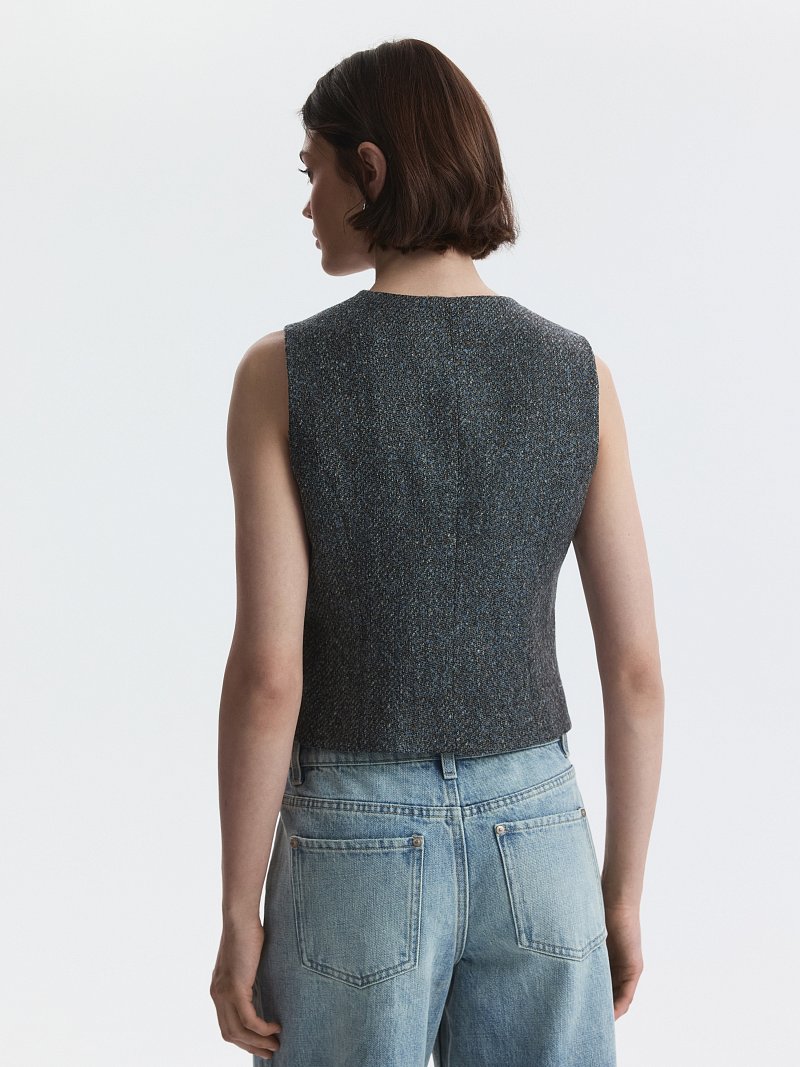 Жилет из твида