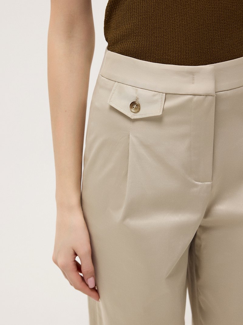 Атласные брюки с защипами