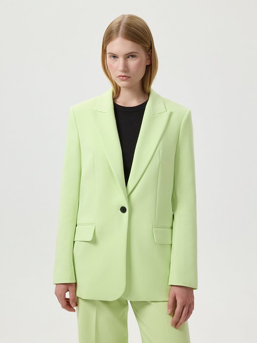 Прямой жакет на пуговице: фото №2