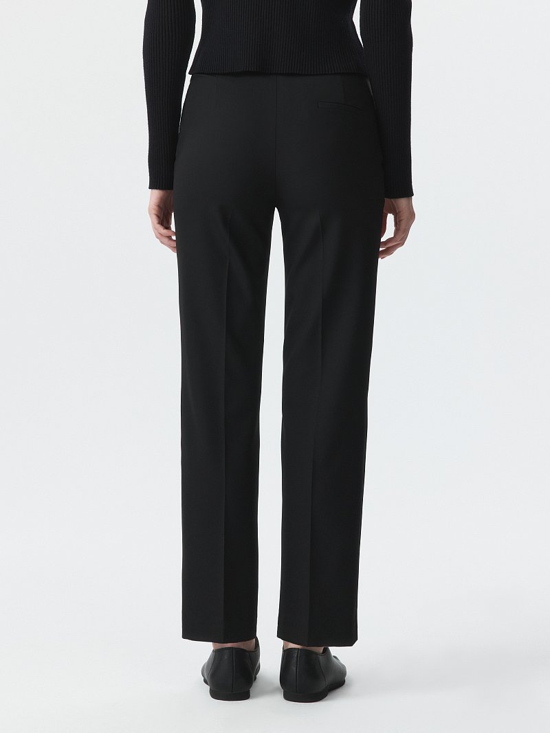 Классические узкие брюки