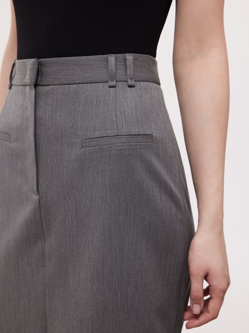 Мини-юбка с декоративными карманами