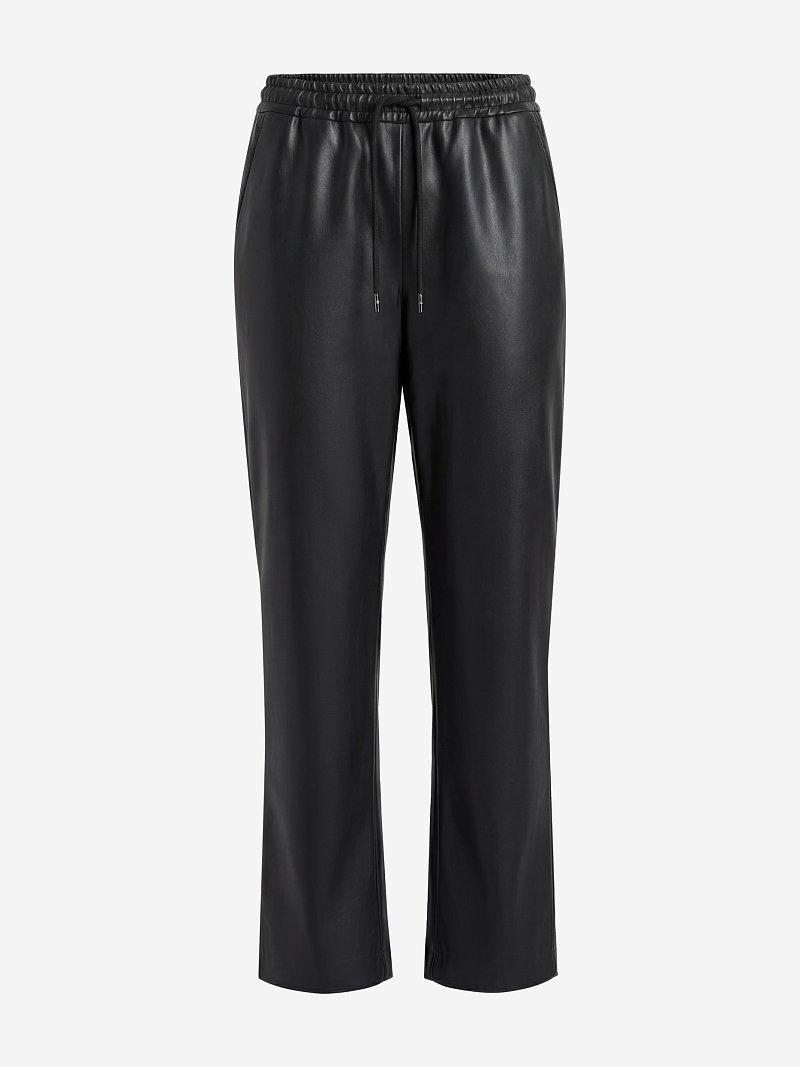 Зауженные брюки из экокожи