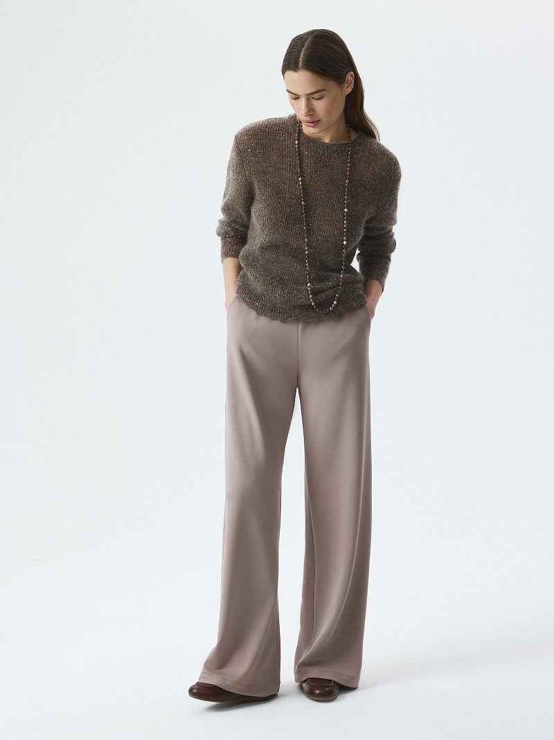 Трикотажные брюки на резинке