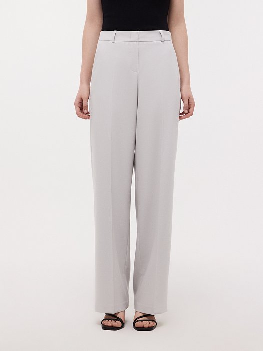 Широкие брюки с высокой посадкой: фото №2