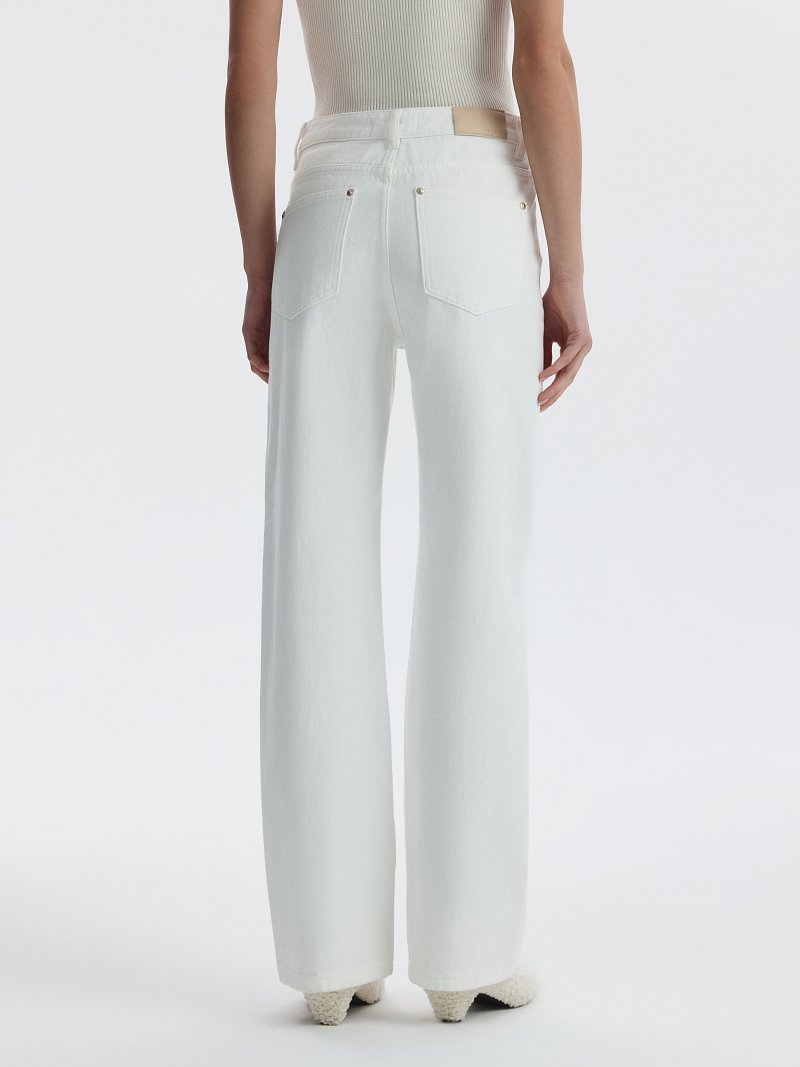 Джинсы прямого кроя