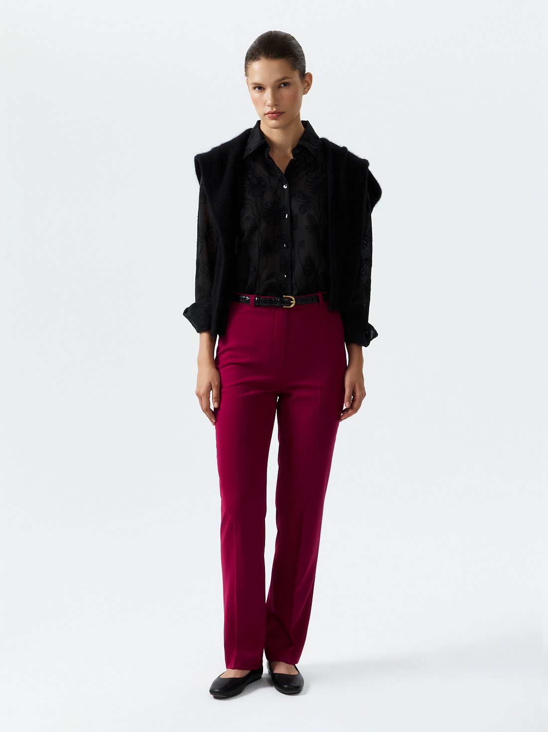 Зауженные брюки со стрелками: фото №1