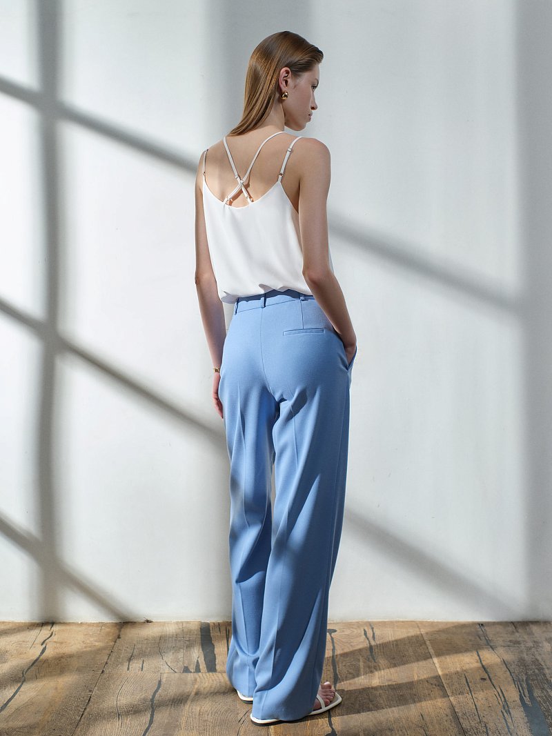 Топ с квадратным вырезом