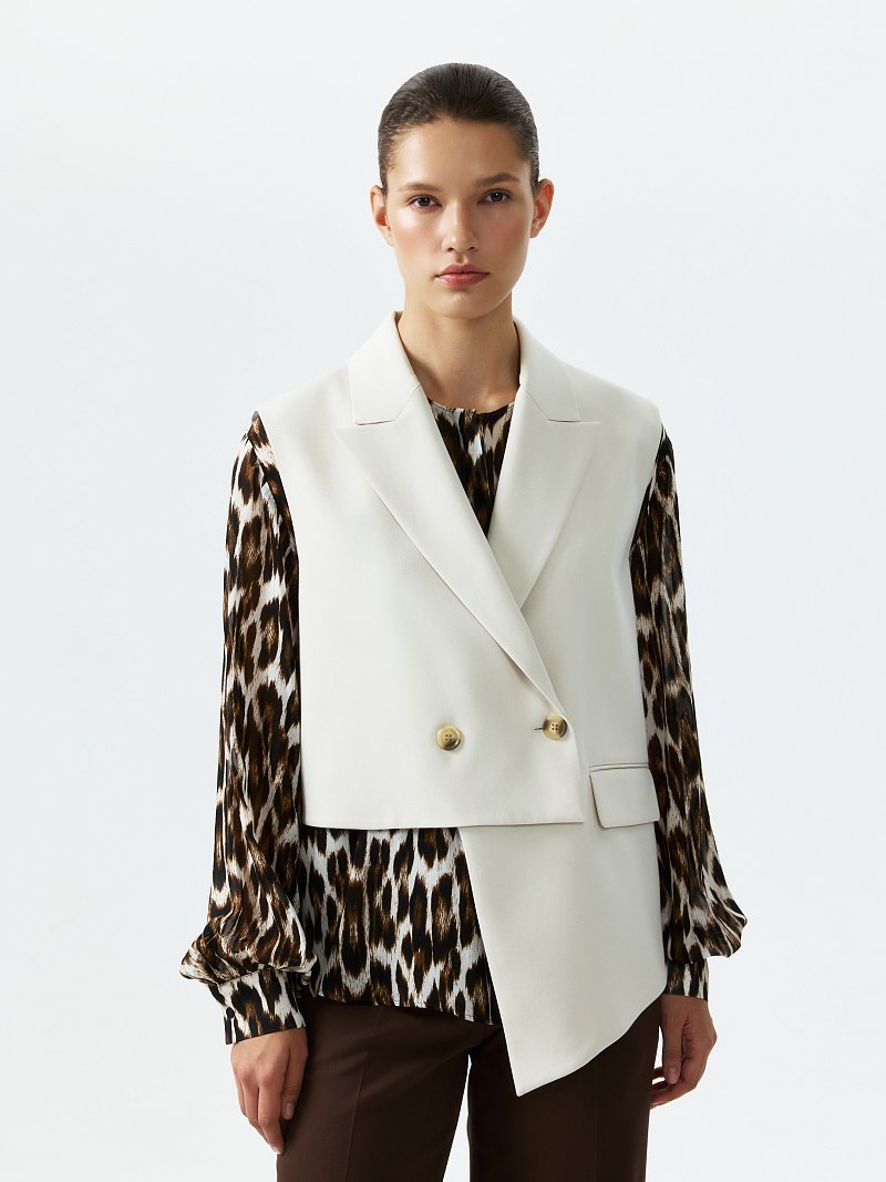 Укороченный асимметричный жилет