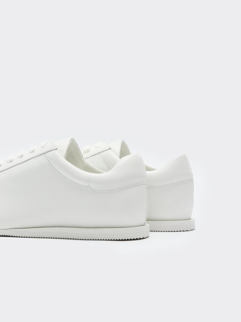 Кроссовки из натуральной кожи