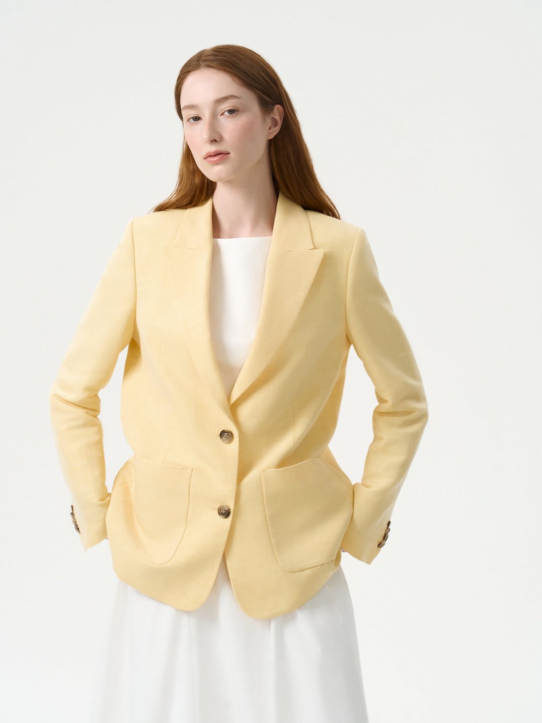 Однобортный жакет со льном: фото №1