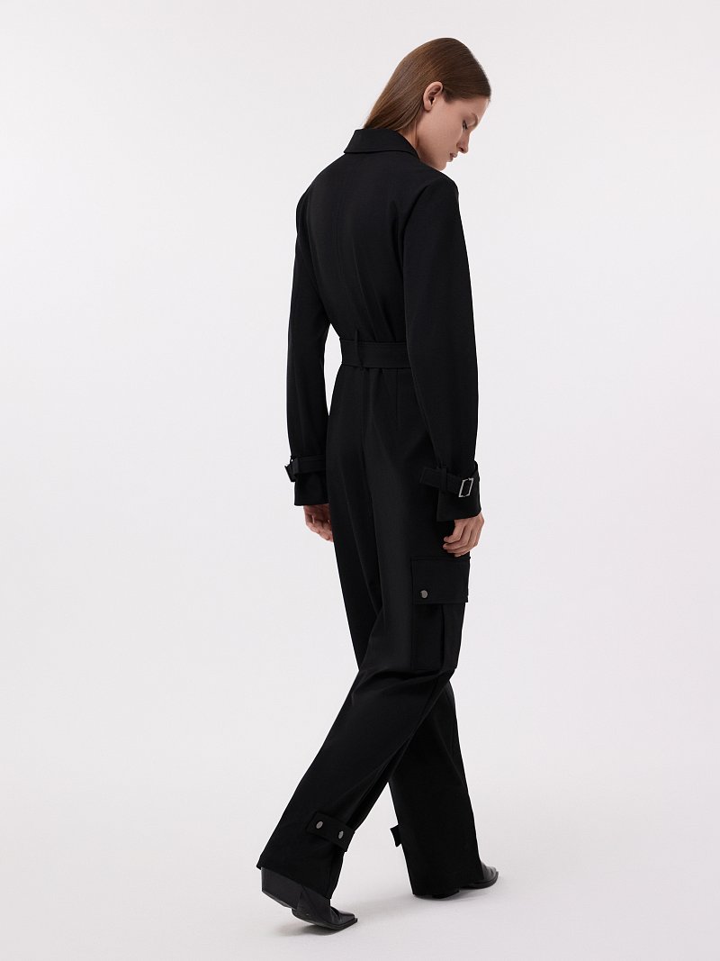 Комбинезон на молнии