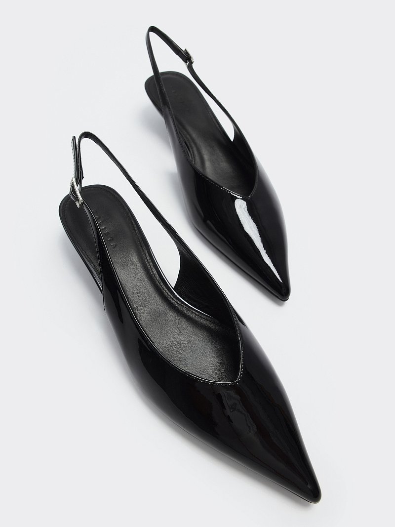 Лаковые туфли с открытой пяткой