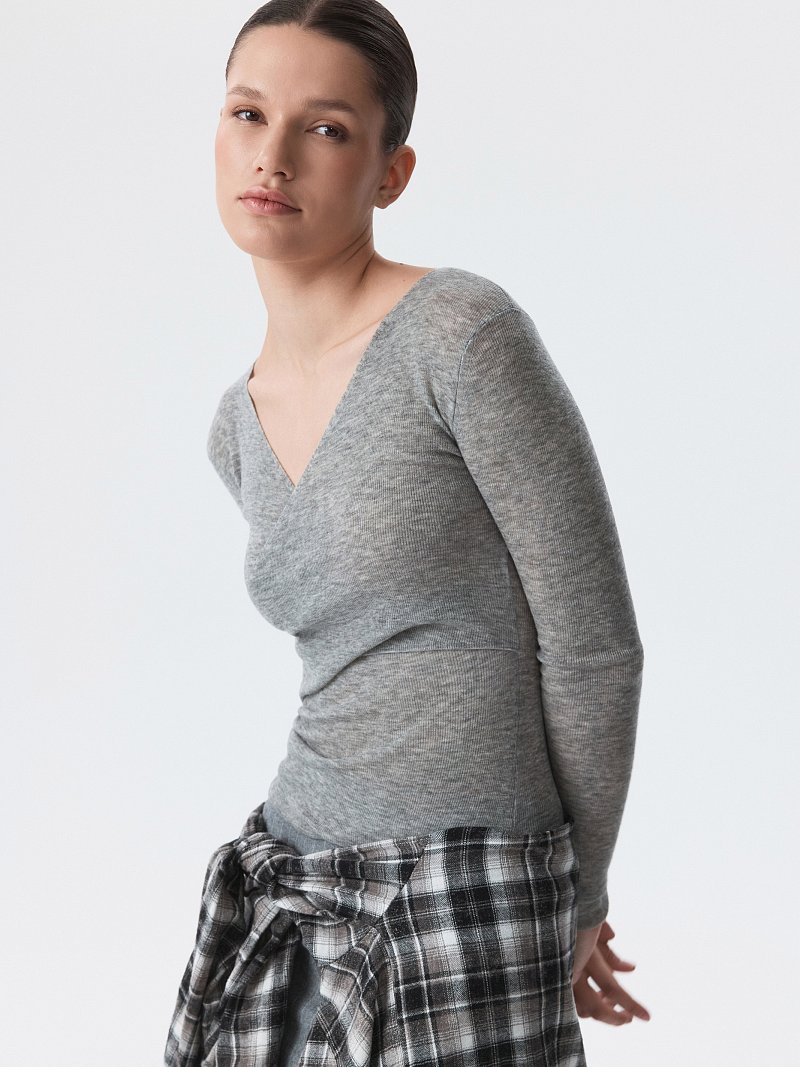 Шерстяной джемпер на запах