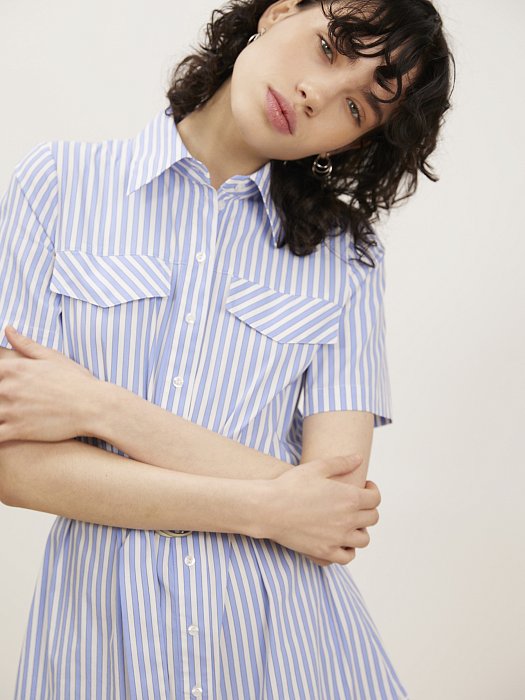 Платье-рубашка в полоску: фото №6