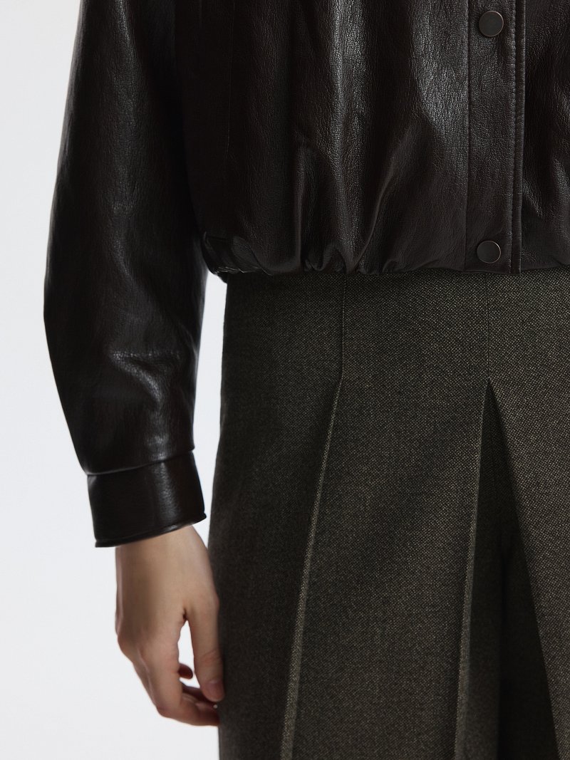 Утепленная куртка из экокожи