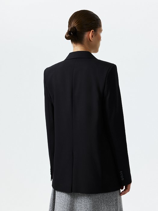 Удлиненный жакет на пуговице: фото №4