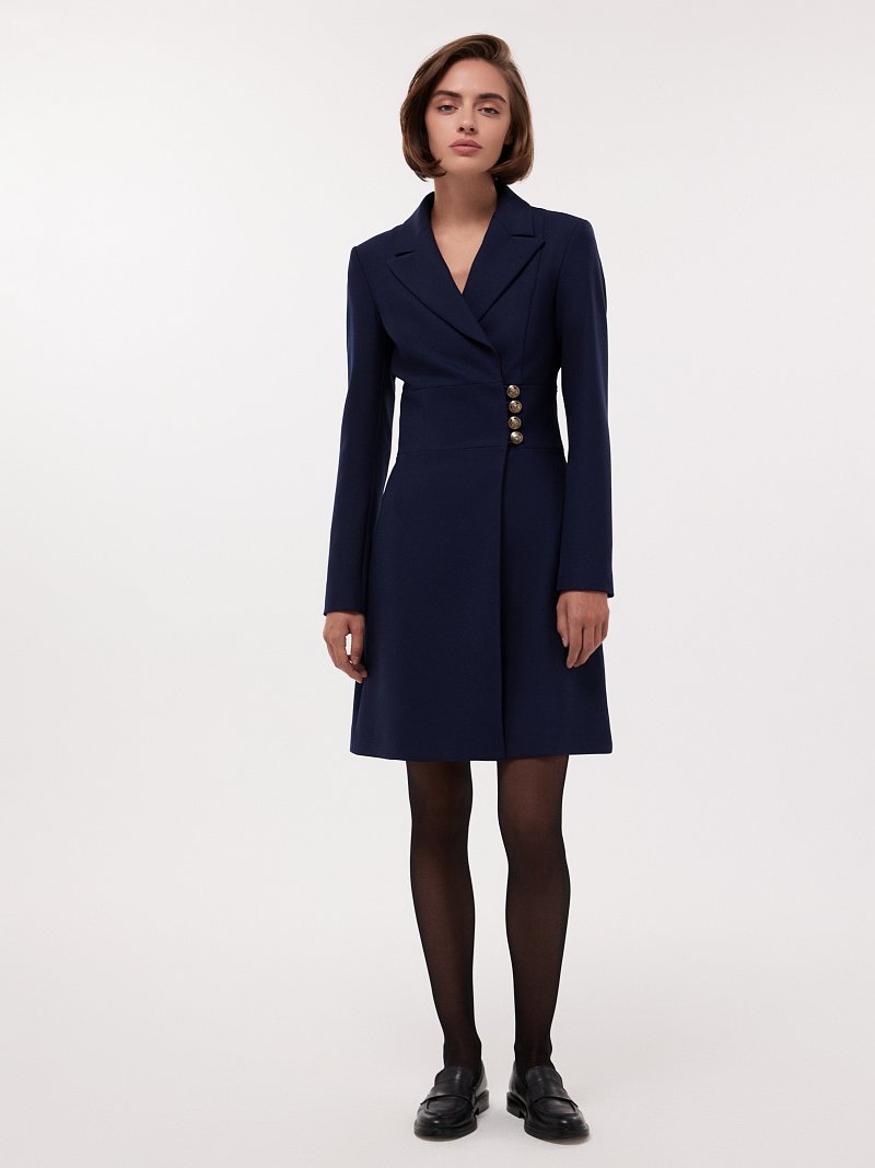 Платье на запах с акцентной талией