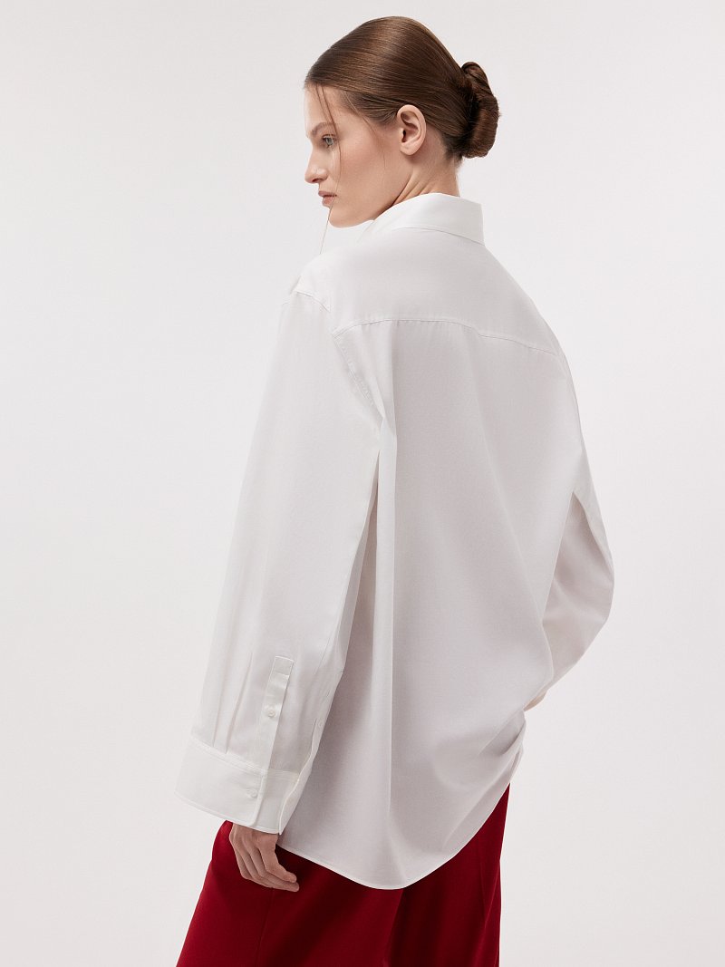 Рубашка с защипами на манжетах