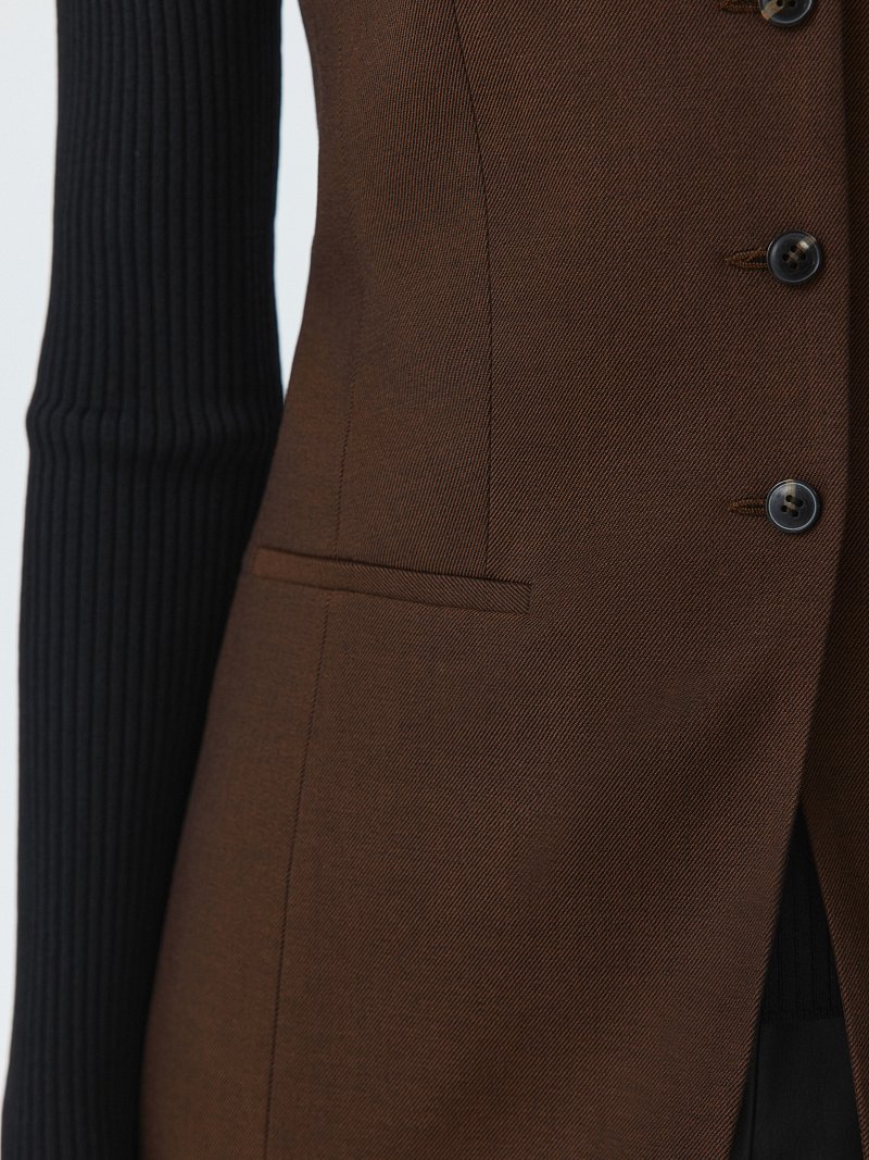 Приталенный жилет с шерстью (Р158)