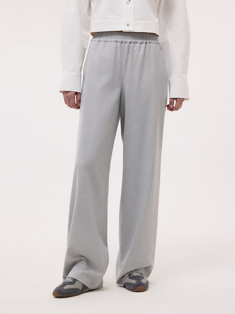 Костюмные брюки на резинке