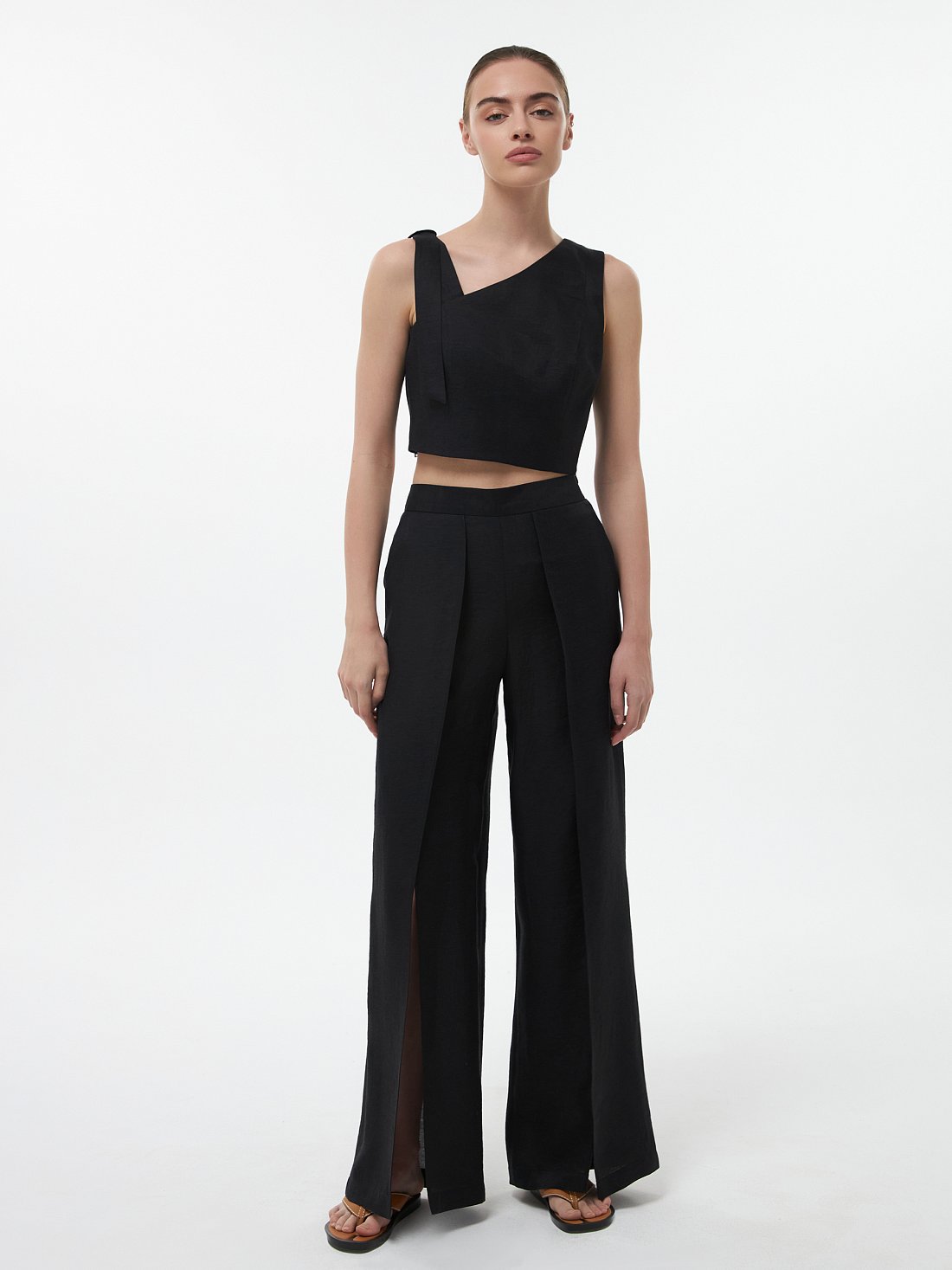 Брюки из конопляной ткани с разрезами: фото №1