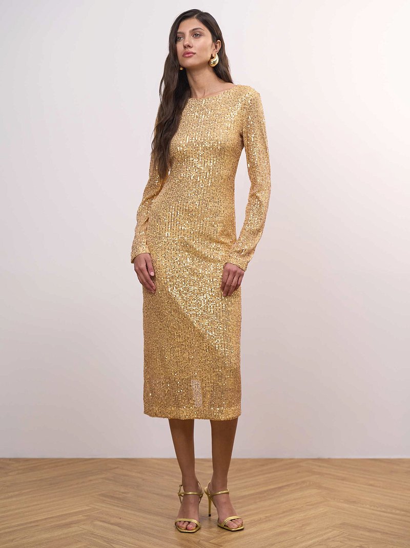 Вечернее платье с пайетками