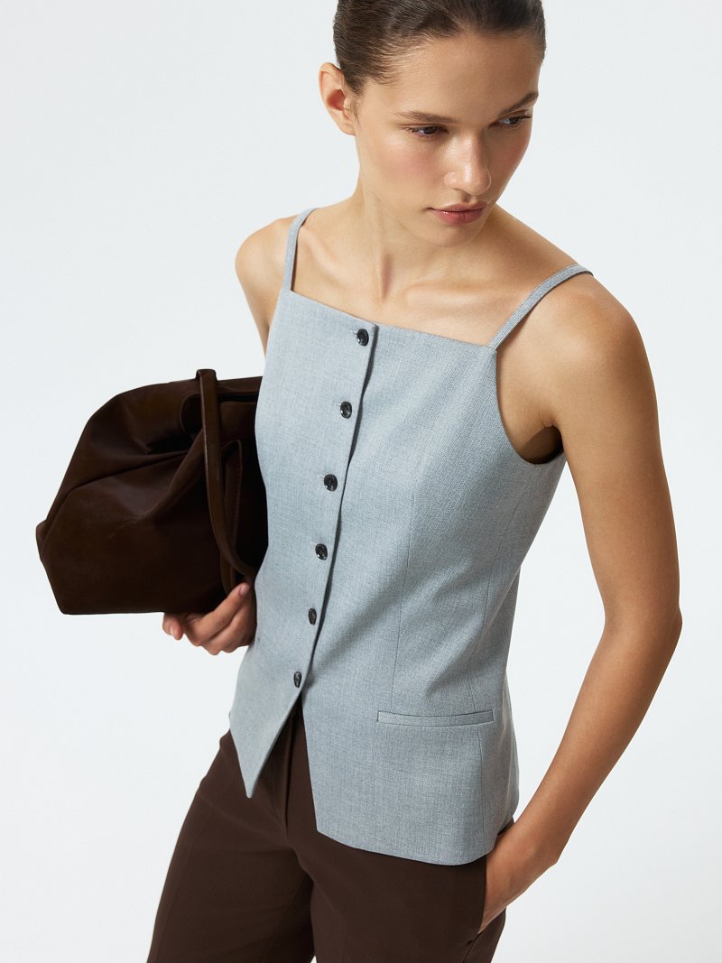 Жилет с квадратным вырезом