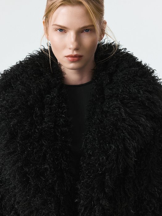 Утепленная шуба из искусственного меха: фото №6