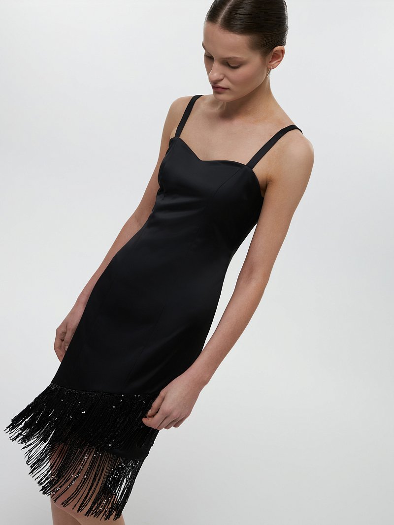 Платье с бахромой