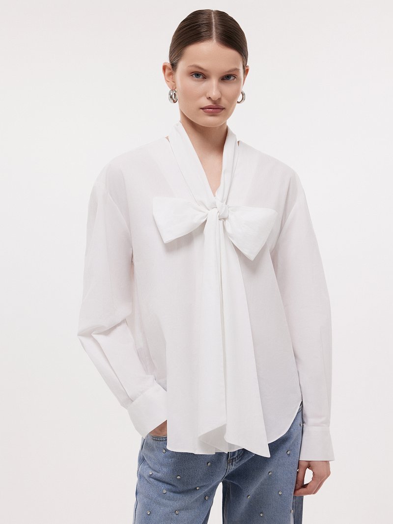 Рубашка со съемным бантом