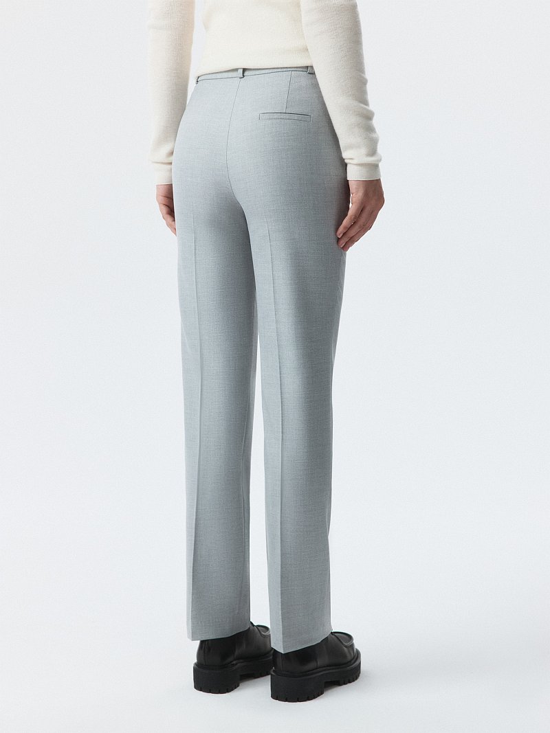 Брюки зауженного кроя