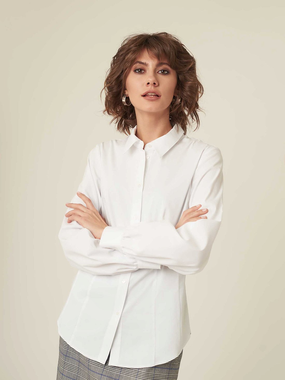 Рубашка с объемными рукавами: фото №1