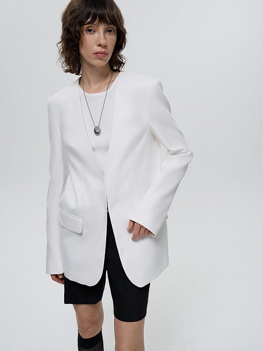 Жакет на крючках: фото №5